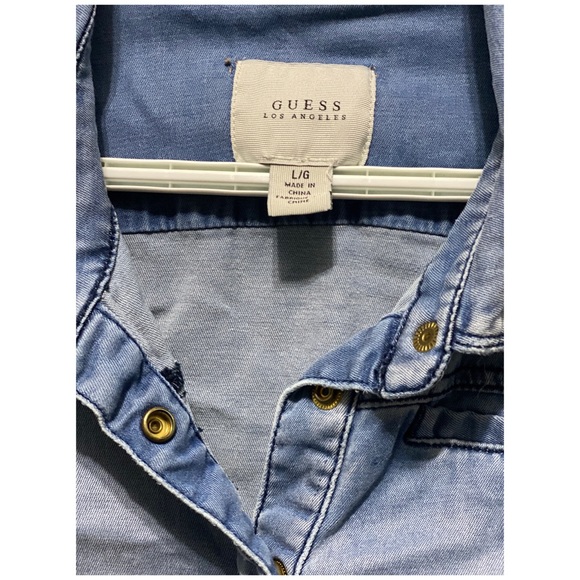 Guess button down top - Picture 2 of 2